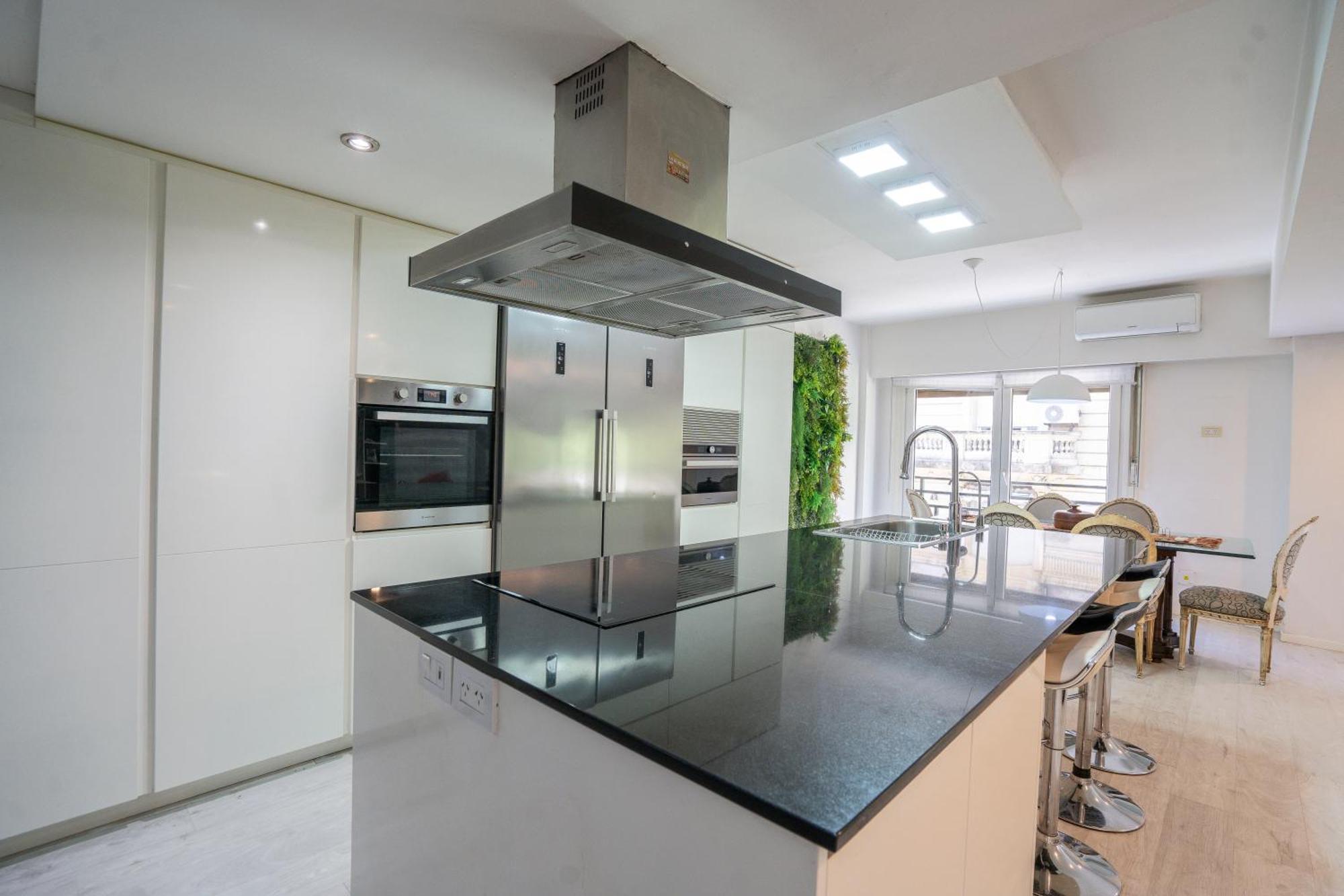 Lujoso Con Jacuzzi, 140m2 Ideal Para Familias Grandes En Retiro Apartment Buenos Aires